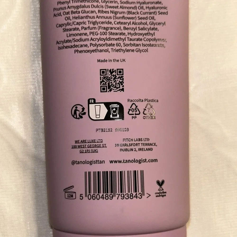 TANOLOGIST HYDRATING DAILY GLOW MEDIUM-DARK(New Sealed)